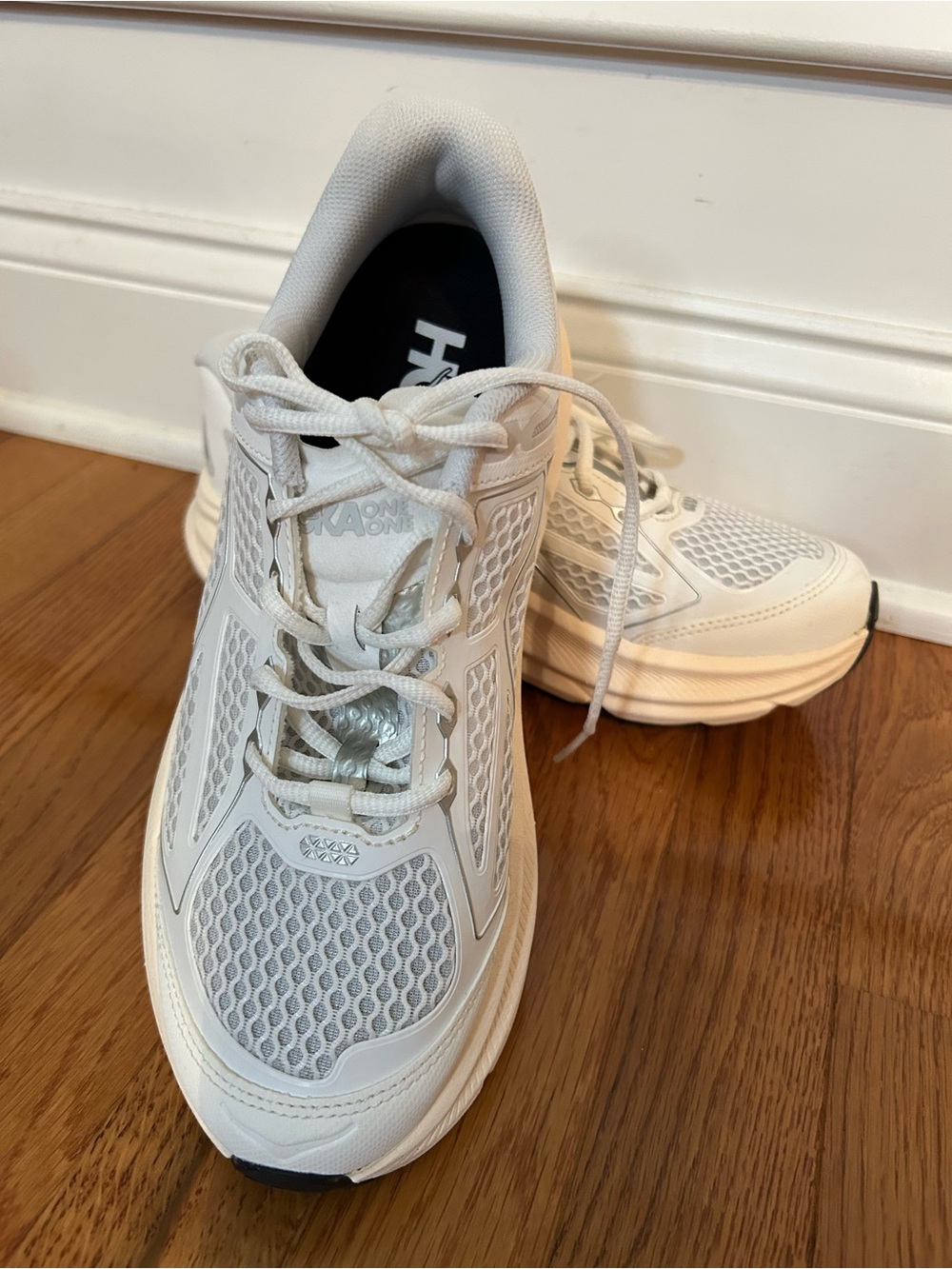 NEW HOKA Clifton One9 Sneakers White athletic shoes women’s size 9 - Picture 7 of 8